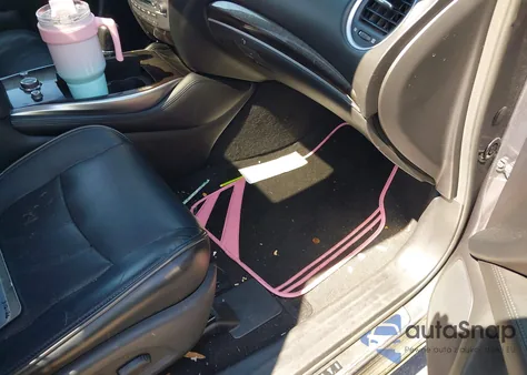 2013 Infiniti Jx35 z USA, uszkodzony, nr VIN 5N1AL0MM0DC311212